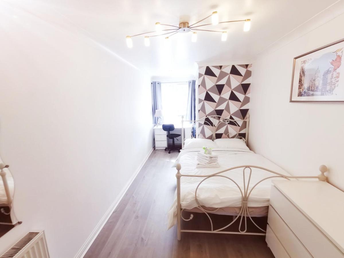 Modern And Spacious Double&King Bedrooms Both With Private Bathrooms Эдинбург Экстерьер фото
