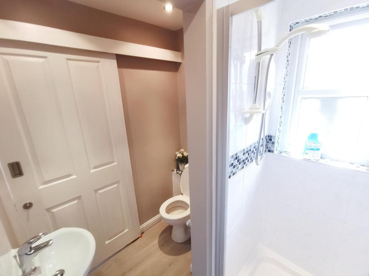 Modern And Spacious Double&King Bedrooms Both With Private Bathrooms Эдинбург Экстерьер фото