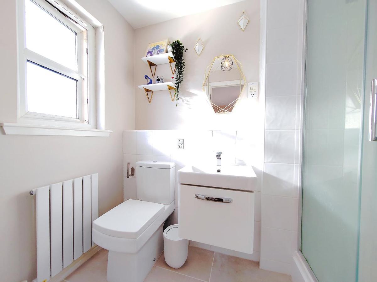 Modern And Spacious Double&King Bedrooms Both With Private Bathrooms Эдинбург Экстерьер фото