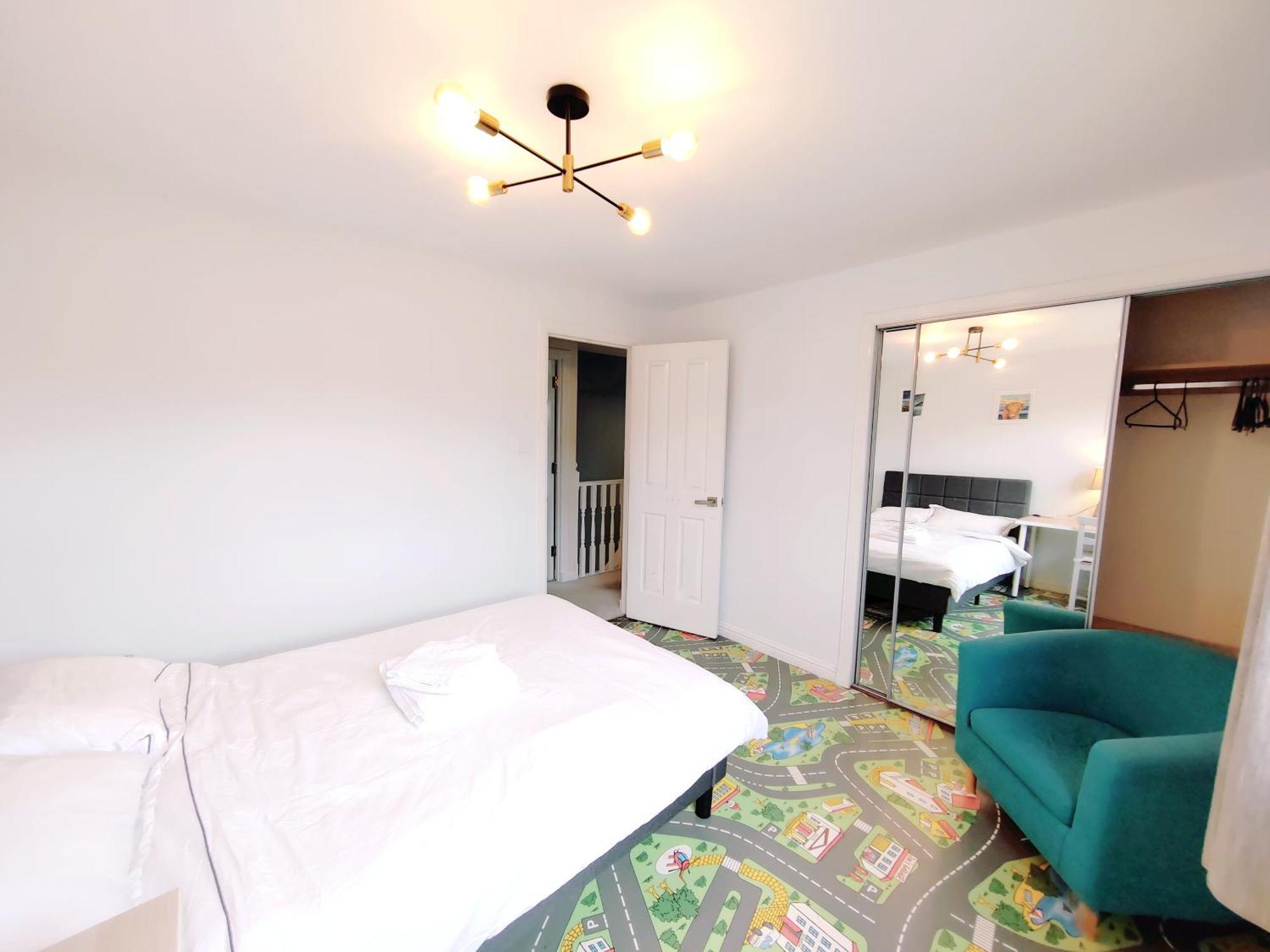 Modern And Spacious Double&King Bedrooms Both With Private Bathrooms Эдинбург Номер фото